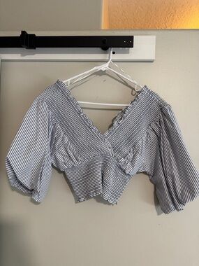 Abercrombie & Fitch Blue and White Striped Smocked V-Neck Crop Top